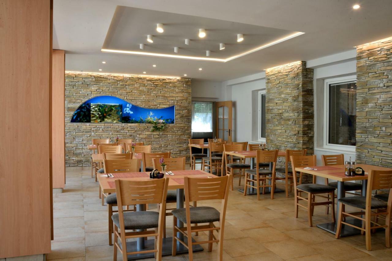 Hotel Mlyn - Jihlava Vílanec Екстериор снимка