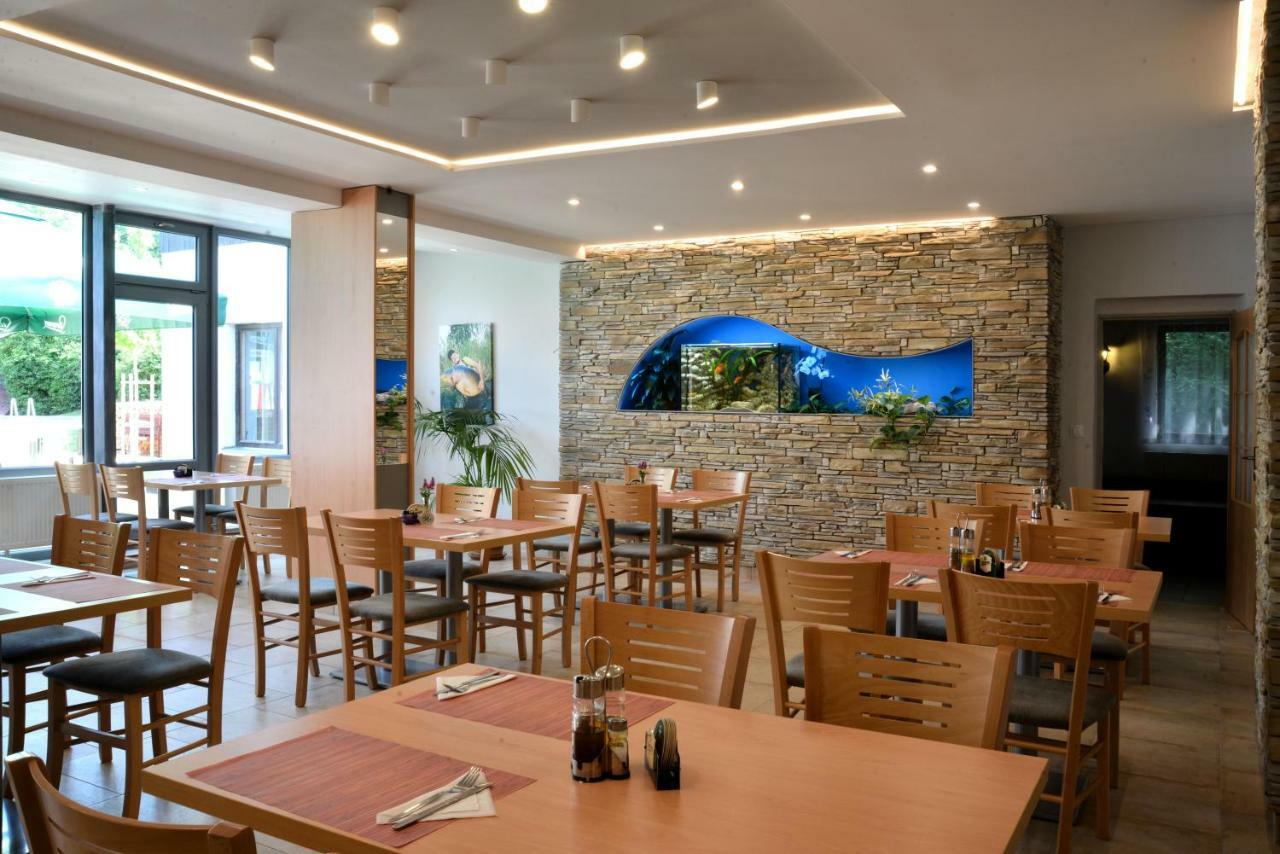 Hotel Mlyn - Jihlava Vílanec Екстериор снимка